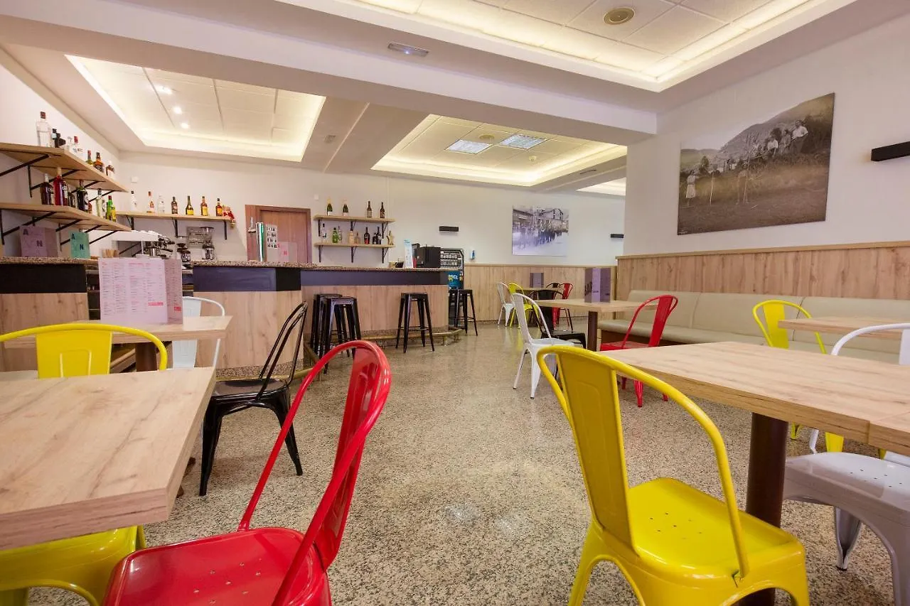 Hotel Encamp