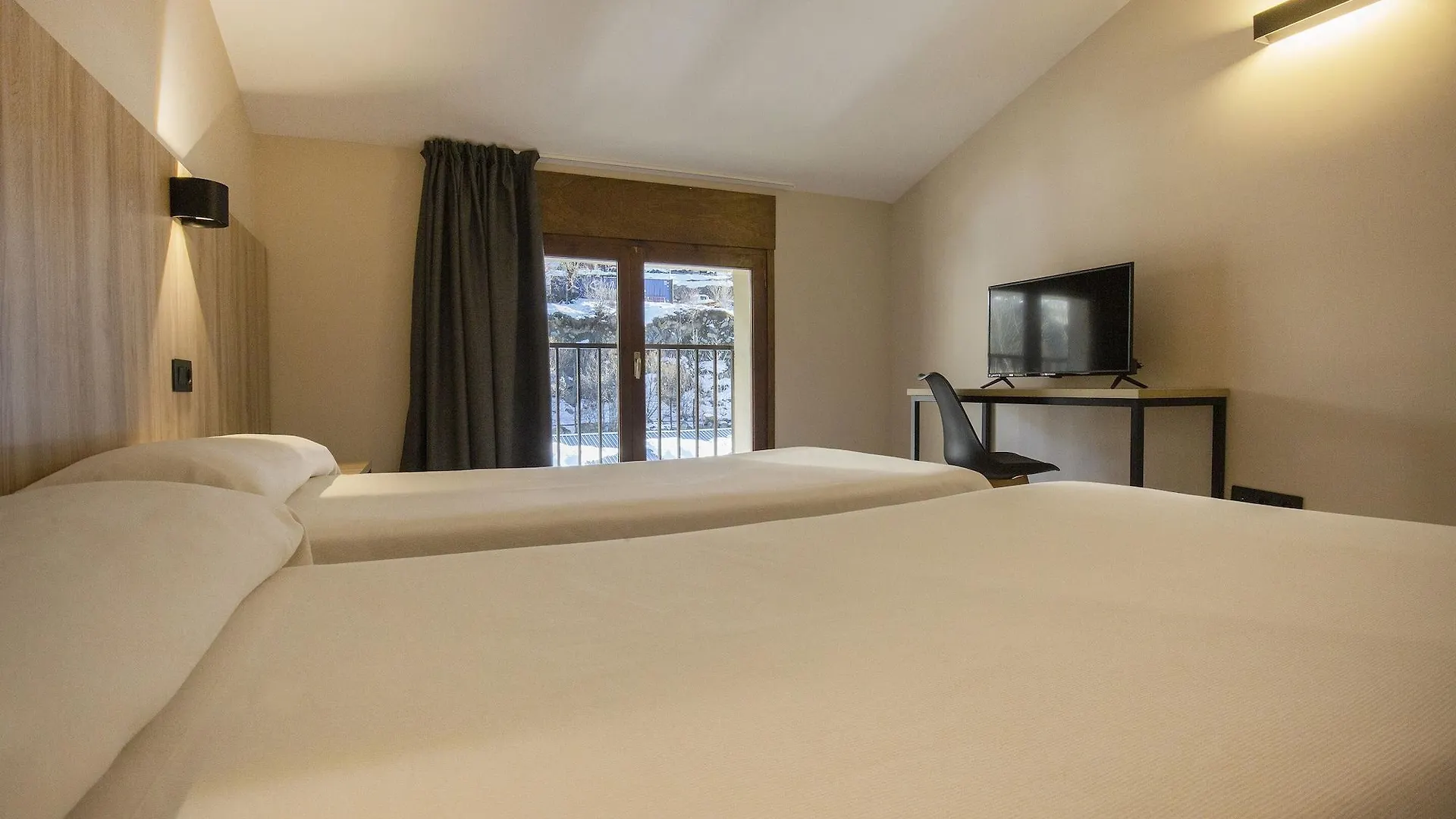 Hotel Encamp